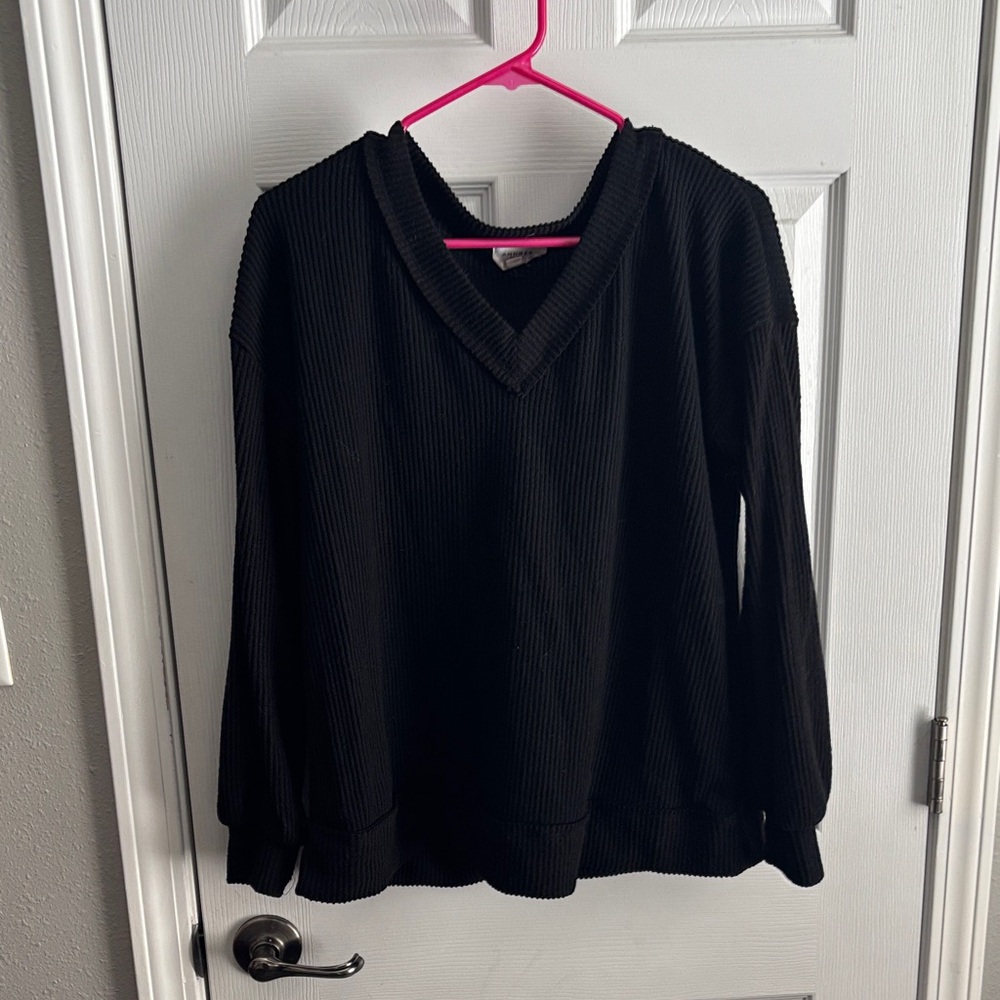 ANDREE BY UNIT Black Ribbed Knit Top